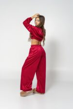 red kiss velvet set - Image 2