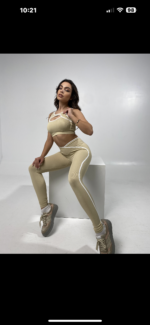 Lola’s hole beige set - Image 2