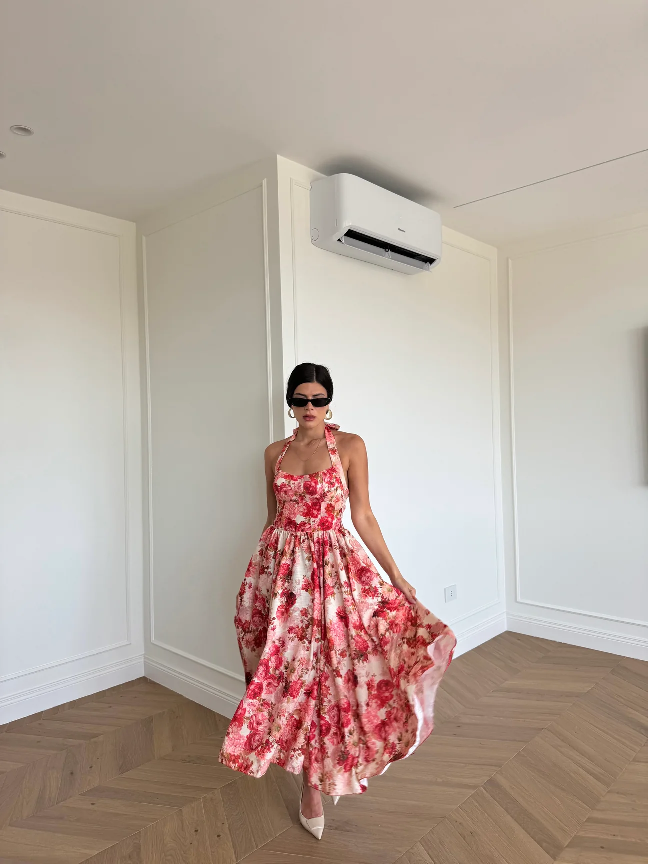 0-02-05-c9003e128699840a1fa56b77eed7d8f2c676cb851249cd571ffc6997b0942233_4a7aeed05d012742 Caroline - Image 1