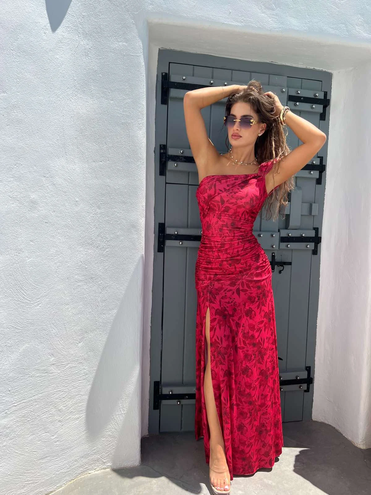 0-02-05-b1e070227a4e37c6f8e293fe416192732902adf0c0c5c0b75fc82fd49d6af3a9_eb137b05707ff854 Neira Red - Image 1