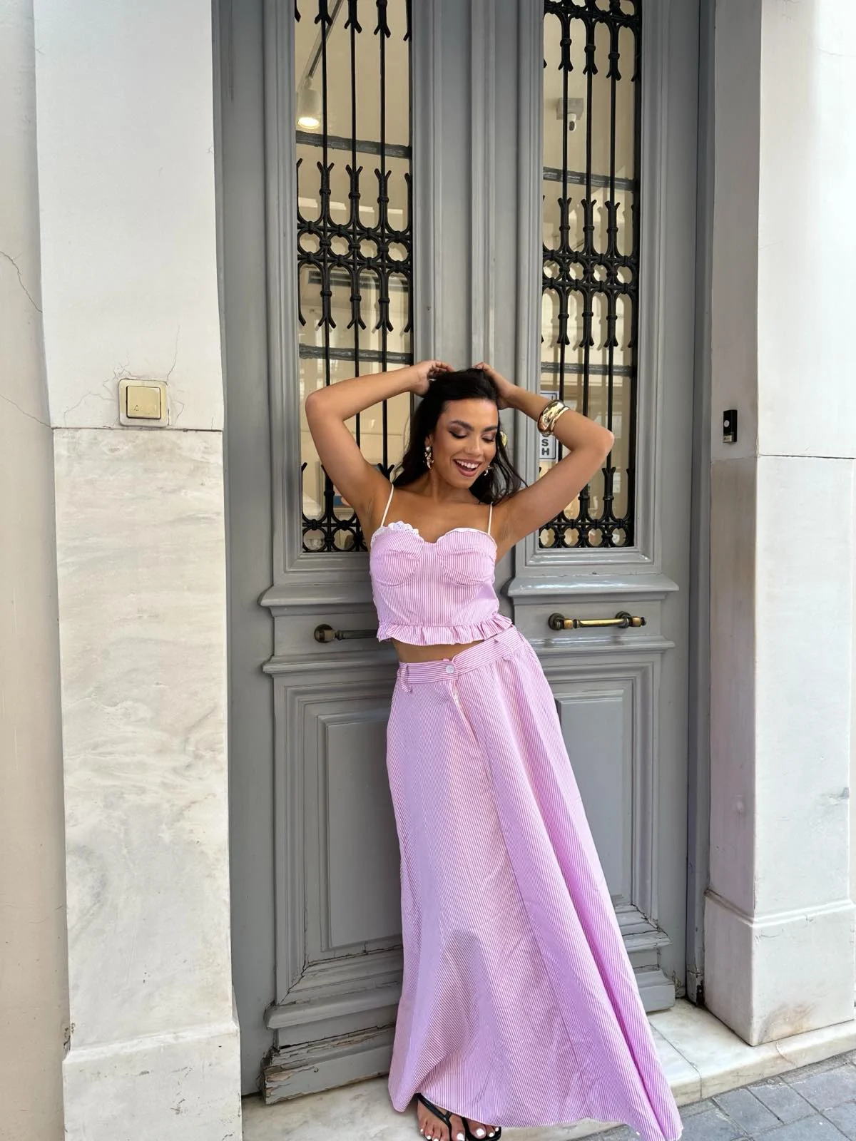 0-02-05-eb4cb2ec6b374a2e9e9193444bc5bba8b363e5685f3de9f74601ed467bce23eb_331f3550eaba5031 Naomi pink set - Image 1