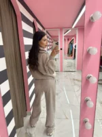 Leila beige with long crop - Image 3