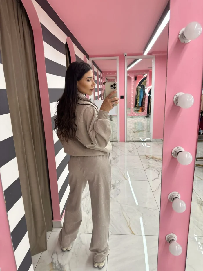 Leila beige with long crop - Image 3