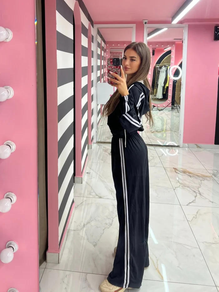 Sporty Black Stripes Set - Image 2