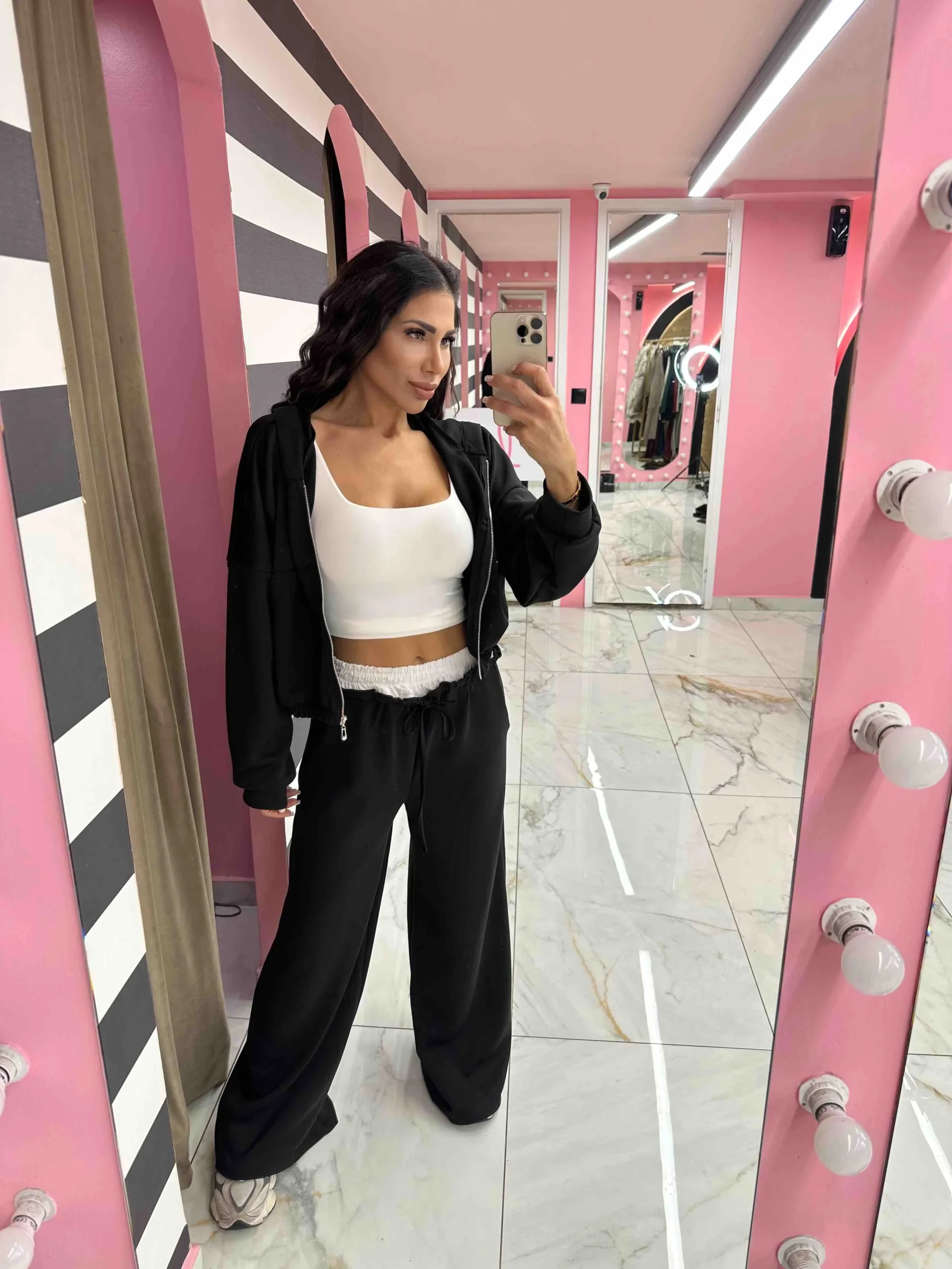 0-02-05-683d711dd9d28f5a2d6120378a240d39c52cb853f603c74b31c9a1c89f89e164_2229756a6ec Black Edition - Image 1