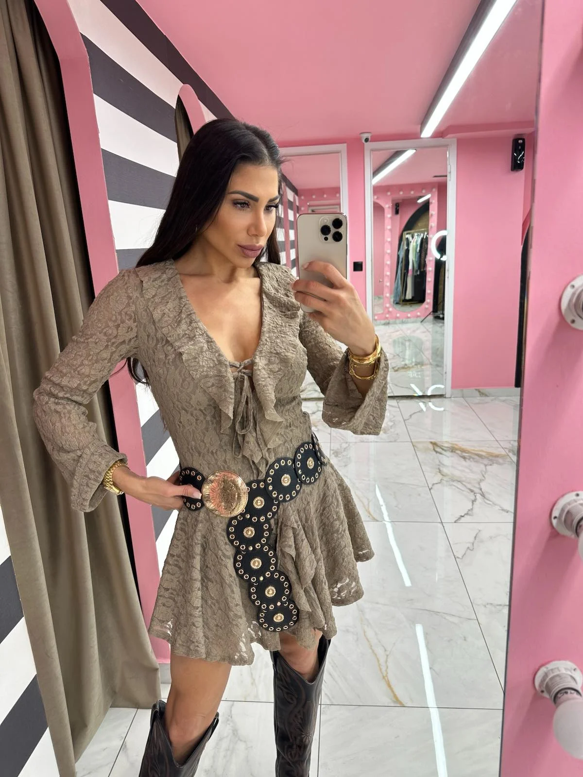 0-02-05-bc5dd149f97d7381996b04fbfb722794a2d97ad8abcdce60a18948690b3fb8f2_222706d1235 Latte Lace - Image 1