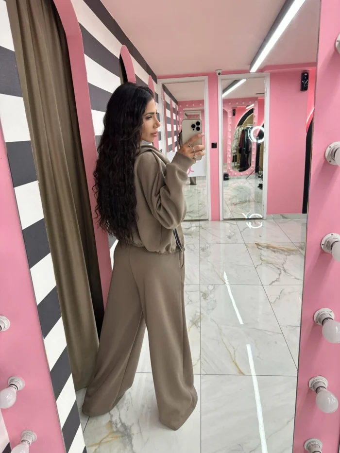 Greige Luxe - Image 2