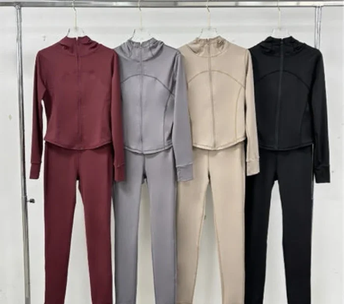 Σετ με φερμουάρ & κολάν - Image 3