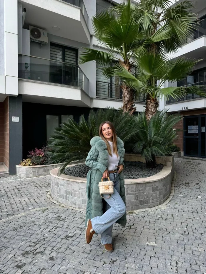 Πλεκτή Μακριά Ζακέτα με Αληθινή Γούνα Αλεπούς - Image 3