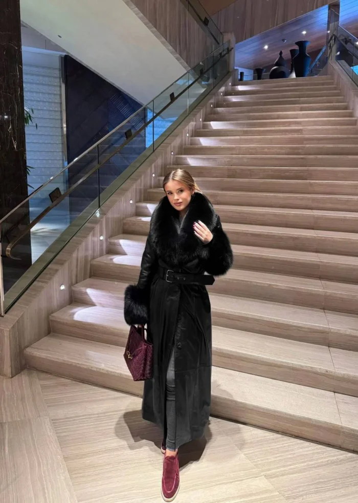 Royal Noir Fur Coat - Image 4