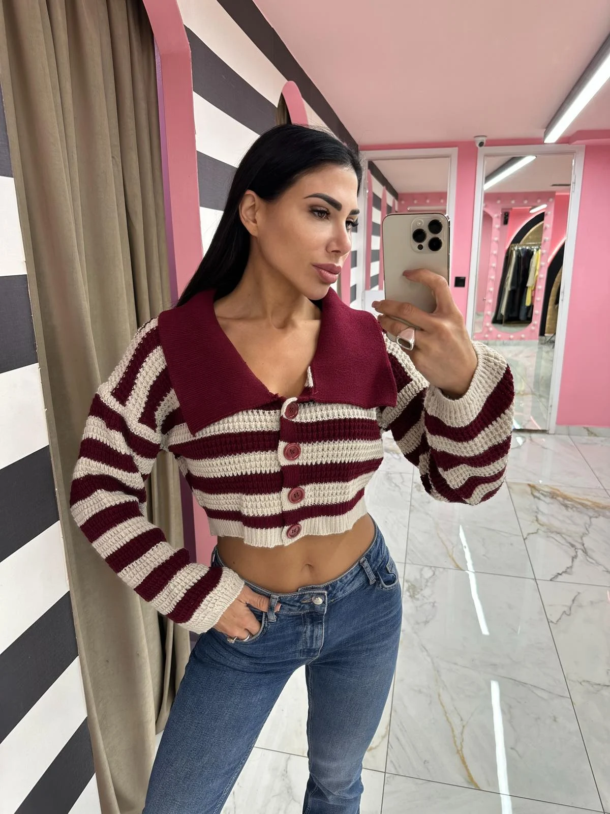 0-02-05-dbd7b56add48833537fbef57bf8561e267b8f5ac05be54ed2694fbf1b25963e6_21df70a711c Striped Chic Cardigan – Μπορντό / Εκρού - Image 1