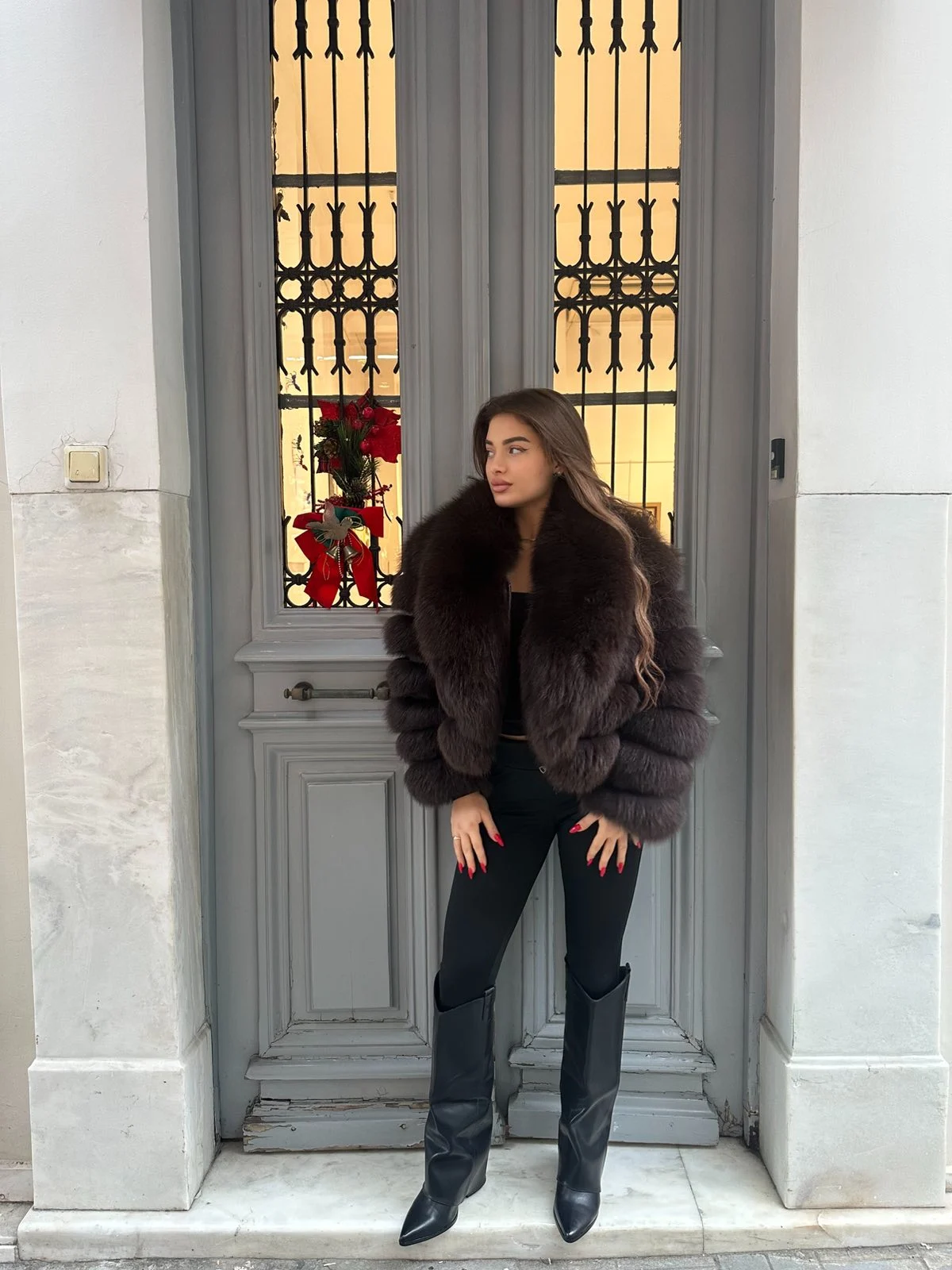 0-02-05-0f611c4a15e63978f569f573cbd6ed5ab15800914a64b2858bd6e423573c823a_222f6a29245 Chocolate Aura - Image 1