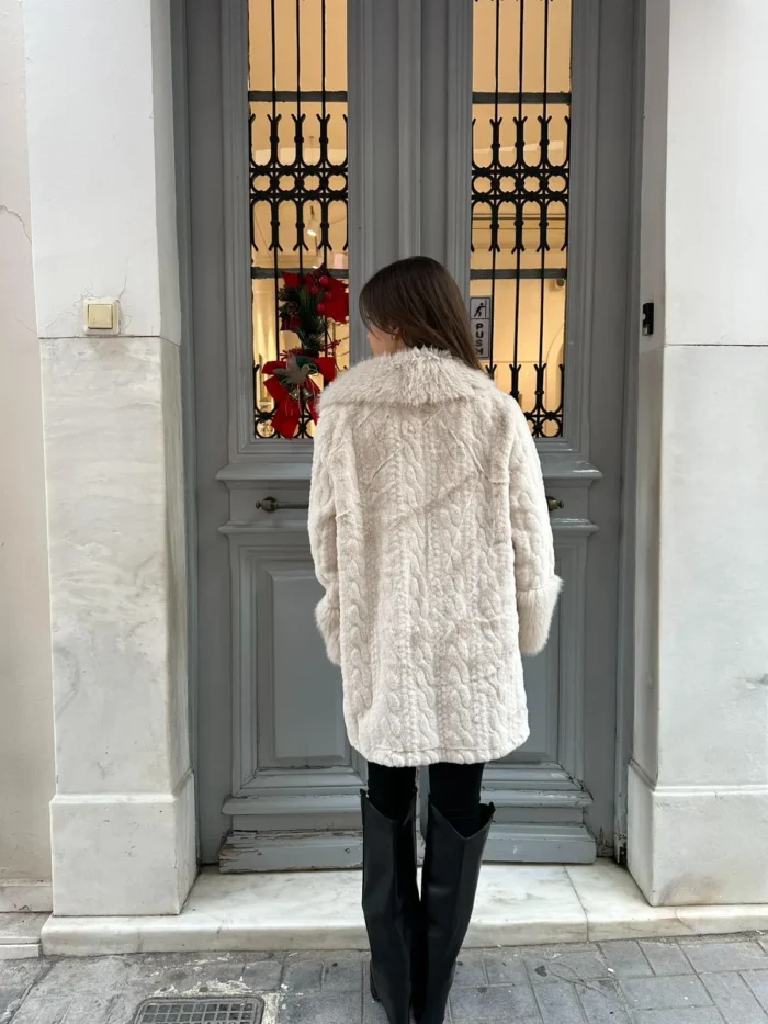 Ivory Elegance - Image 2