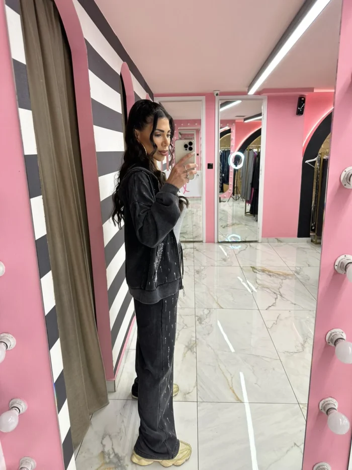 Πετροπλυμένη Φόρμα με Strass Λεπτομέρειες - Image 2