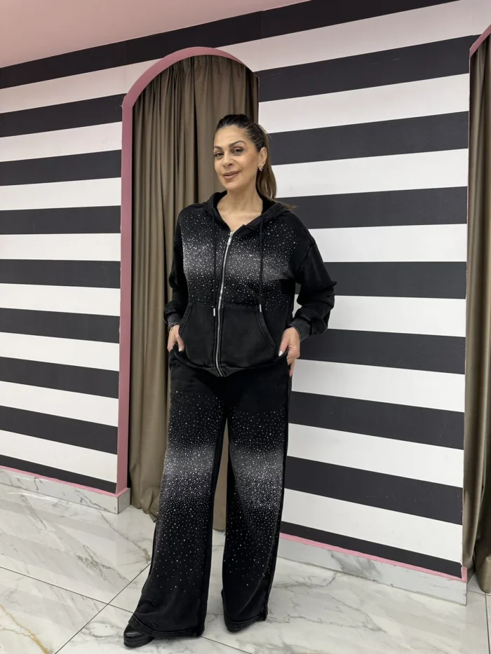 Πετροπλυμένη Φόρμα με Strass Λεπτομέρειες - Image 2