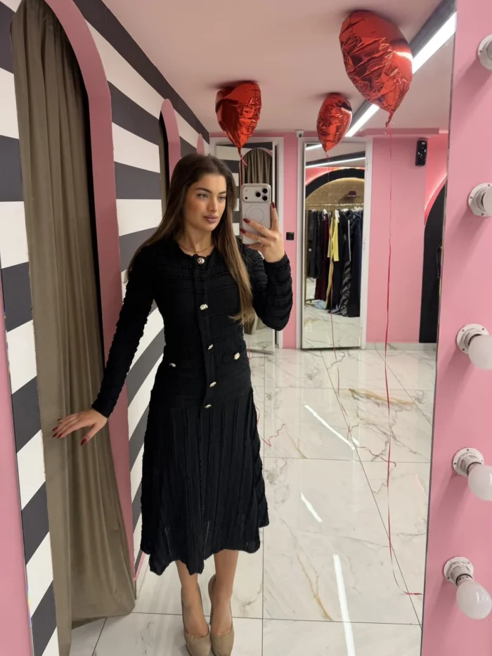 Elegant Knit Dress - Image 2