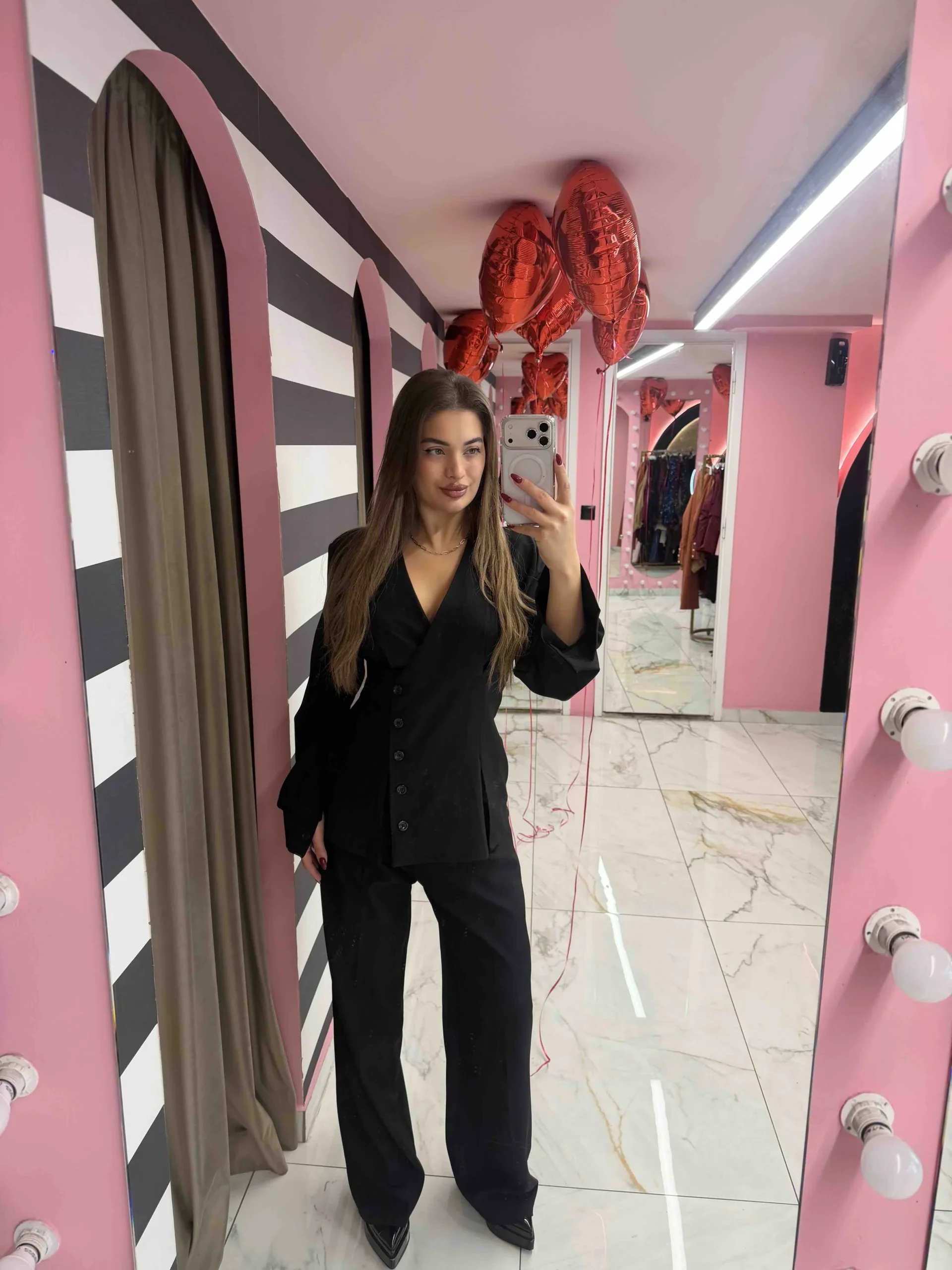 0-02-05-94885937417586e683c2378396f2ce74774298b607ce364618248d5c202ef38b_2207a9667e0 Boss Babe Suit Set - Image 1