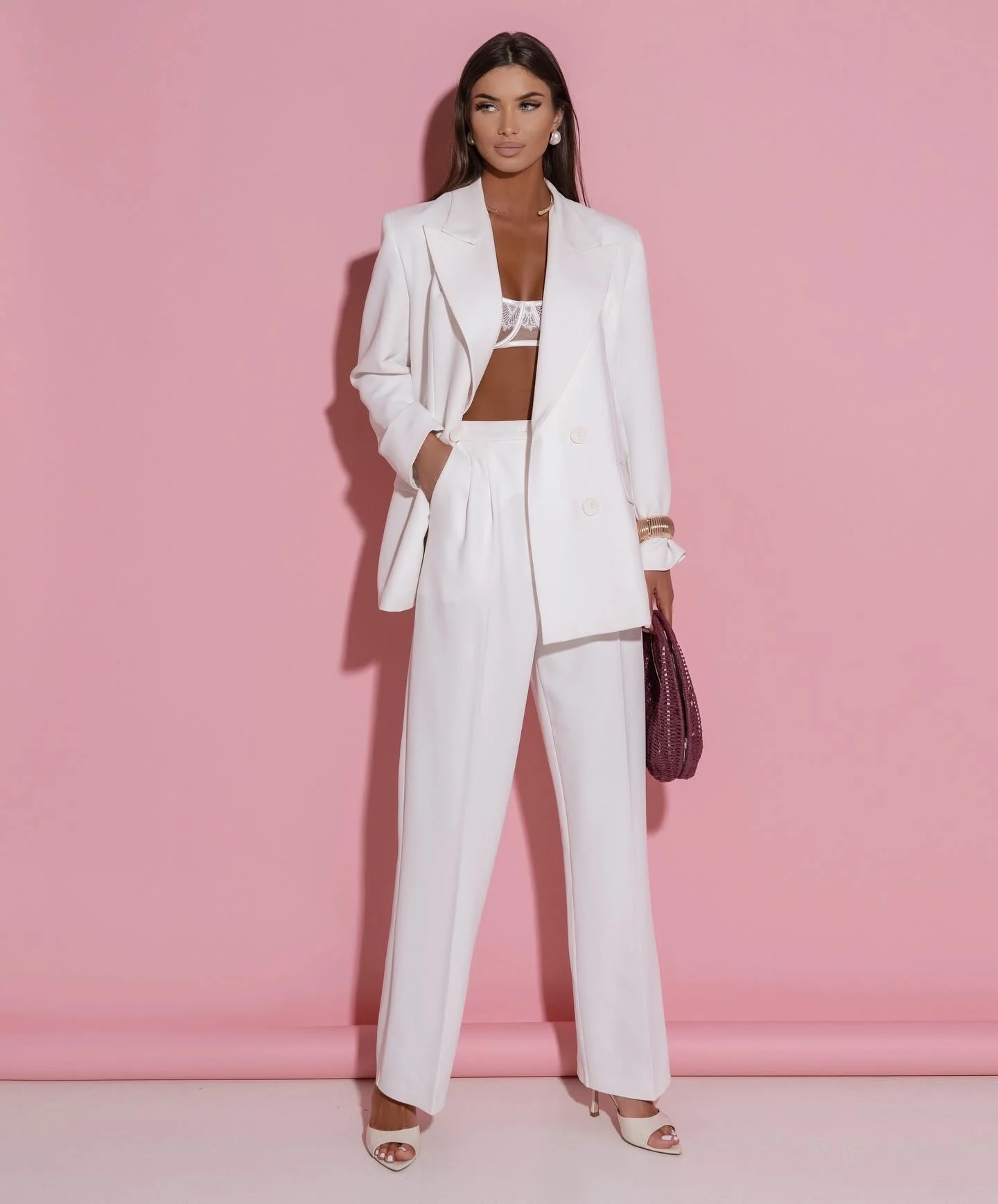 0-02-05-978aa0687106cbad739bac5b7021f314e96855afaa996e39302075e410318899_22087f77030 Chic Tailored Suit Set - Image 1