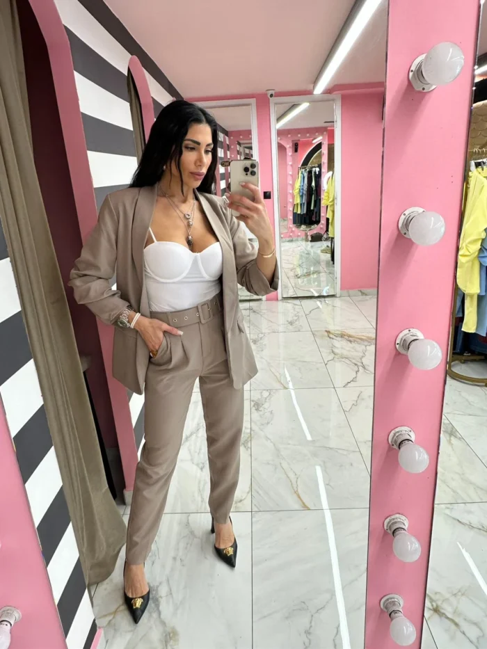 Modern Muse Suit Set - Image 5