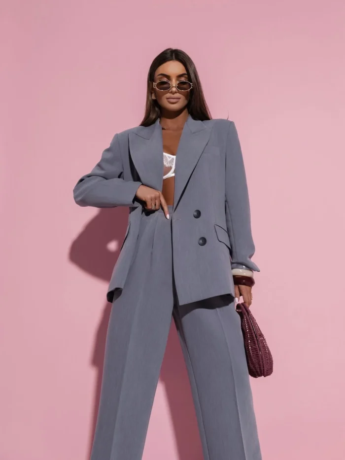 Chic Tailored Suit Set - Image 5