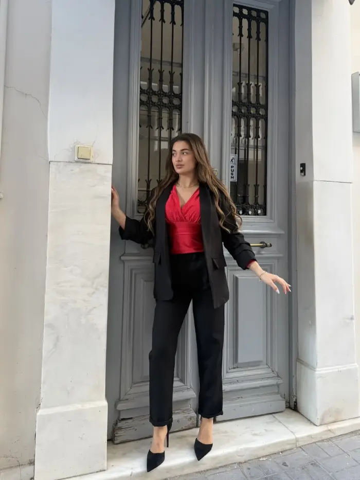 Classic Power Suit - Image 9