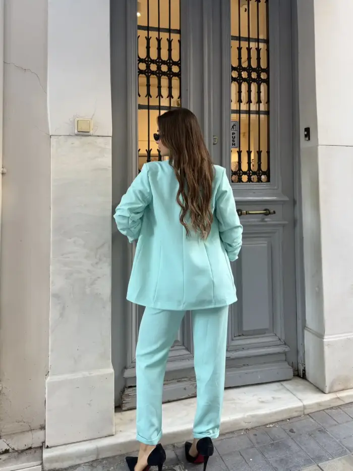 Classic Power Suit - Image 8