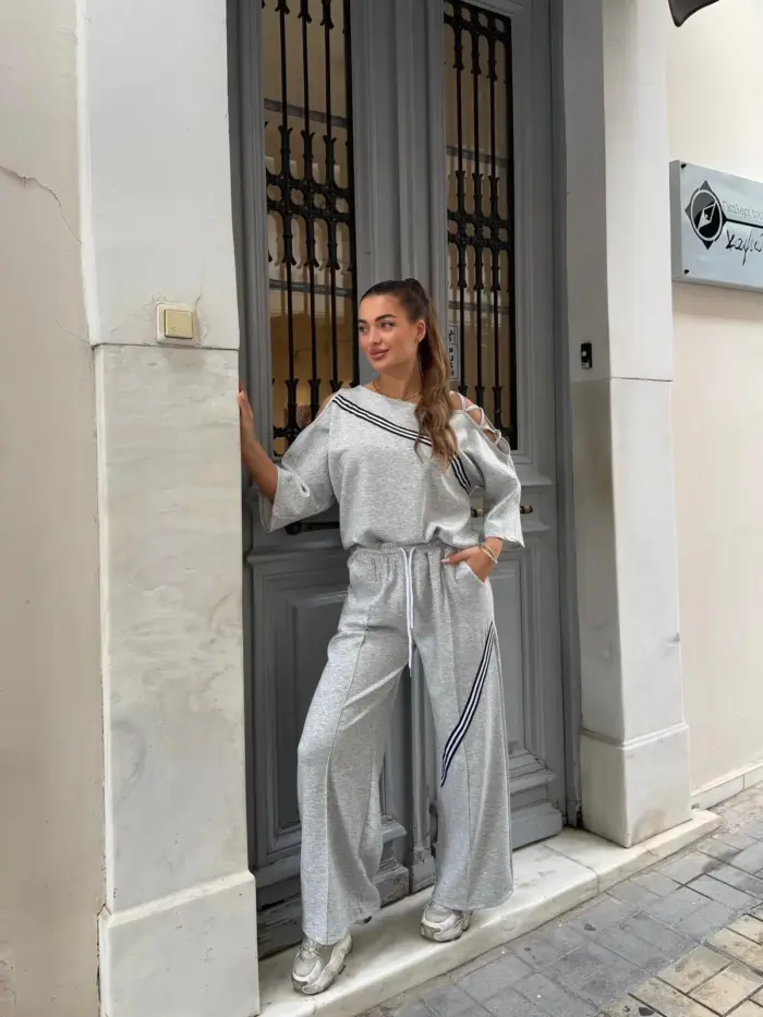 Sport Chic Line Set - Image 5