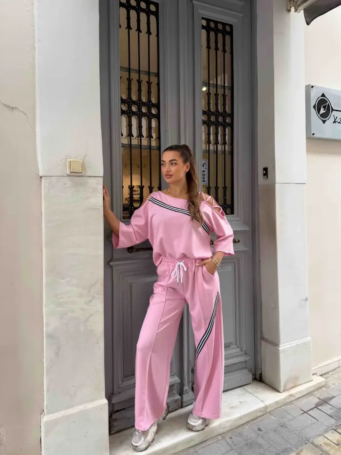 Sport Chic Line Set - Image 9