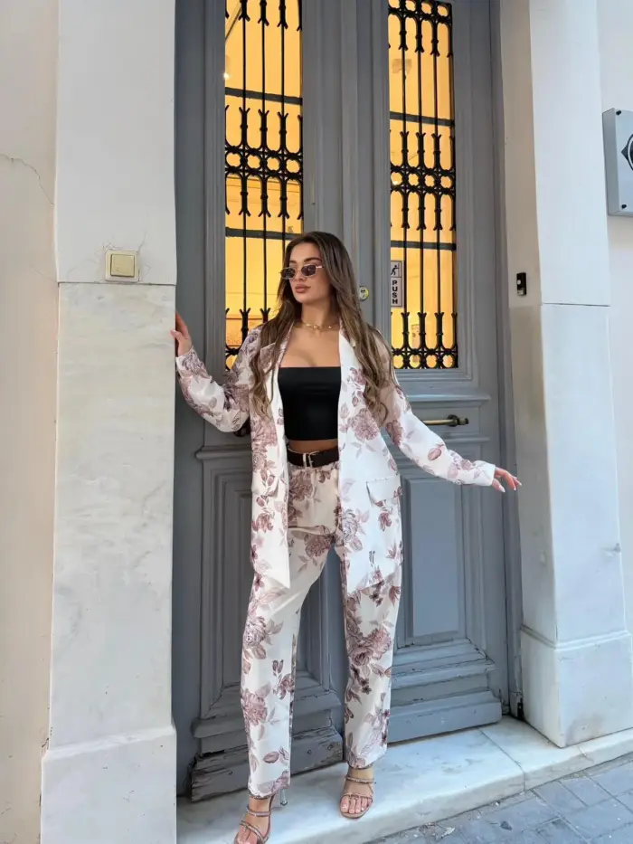 Floral Chic Suit - Image 3