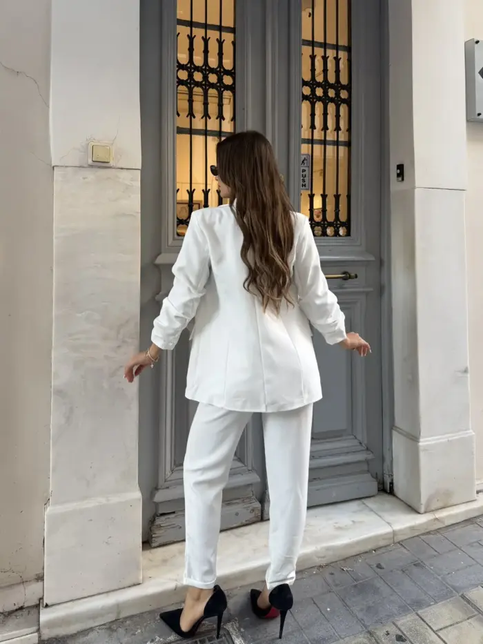 Classic Power Suit - Image 6