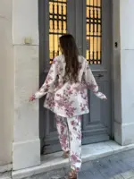 Floral Chic Suit - Image 2