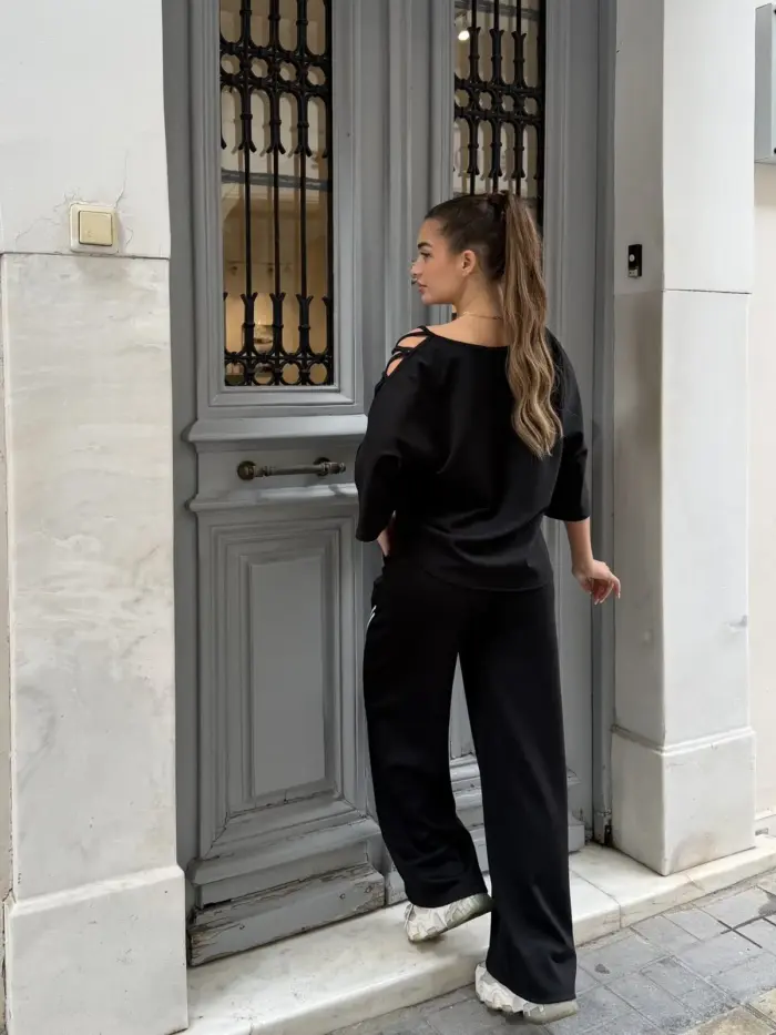 Sport Chic Line Set - Image 2