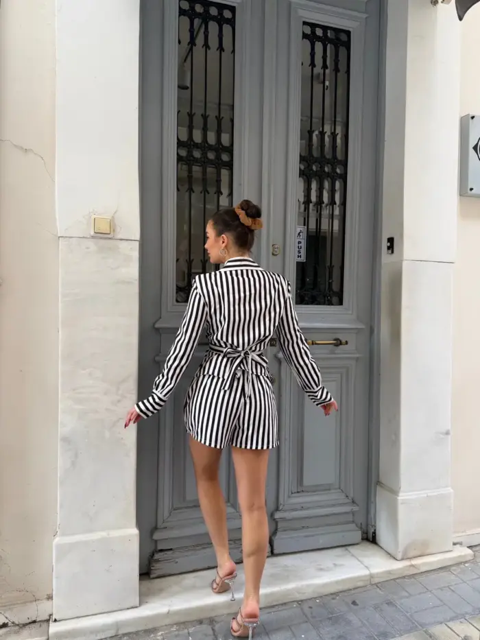 Chic Lines Set - Image 5