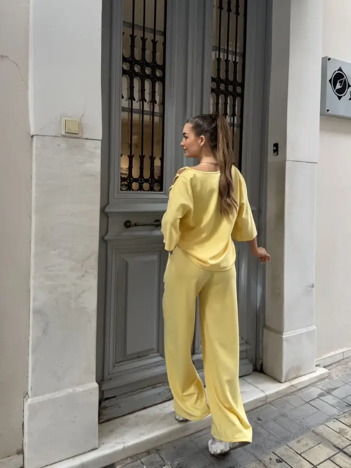 Sport Chic Line Set - Image 4