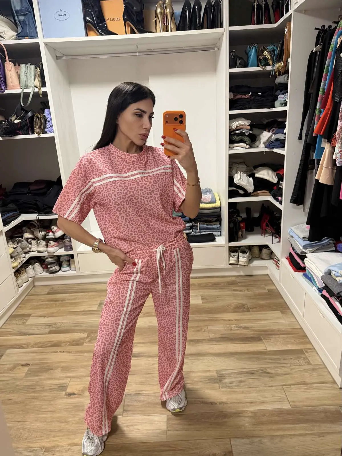 0-02-05-c71dbaded8ed0da692127d77a7d1eb48e78b751553eb23f29445a44950b87659_2208d5e7951 Leopard Sport Chic Set - Image 1