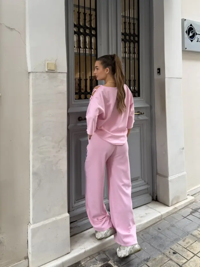 Sport Chic Line Set - Image 10