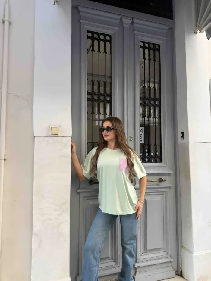 T-Shirt Glitter Pocket - Image 5