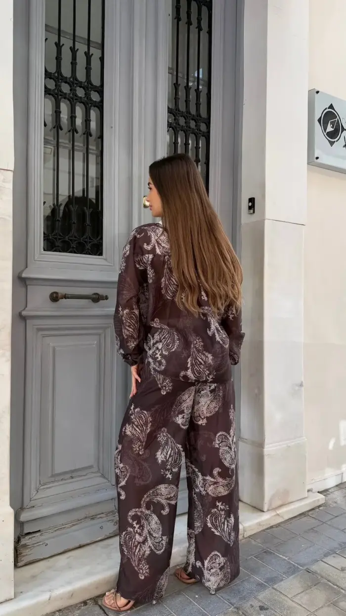 Mocha Paisley Set - Image 2